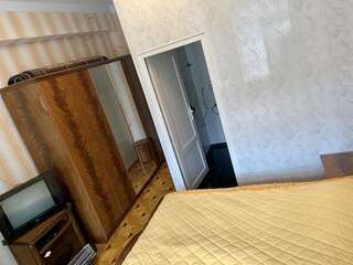 Отели типа «постель и завтрак» Magnit B & B Дилижан Двухместный номер Делюкс с 1 кроватью (для 2 взрослых и 1 ребенка)-4